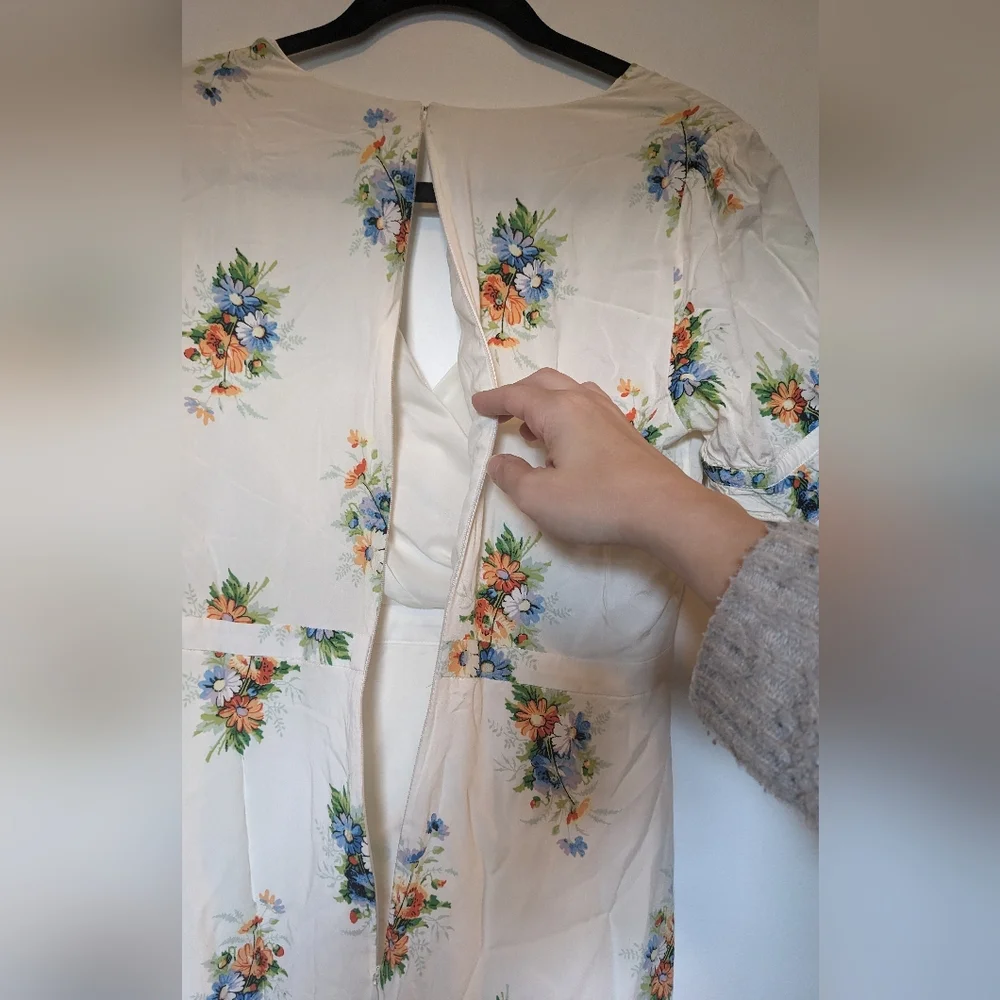 Madewell Magdalena Floral Wrap Cream Flutter Sleeve Midi Dress Size 4 Boho